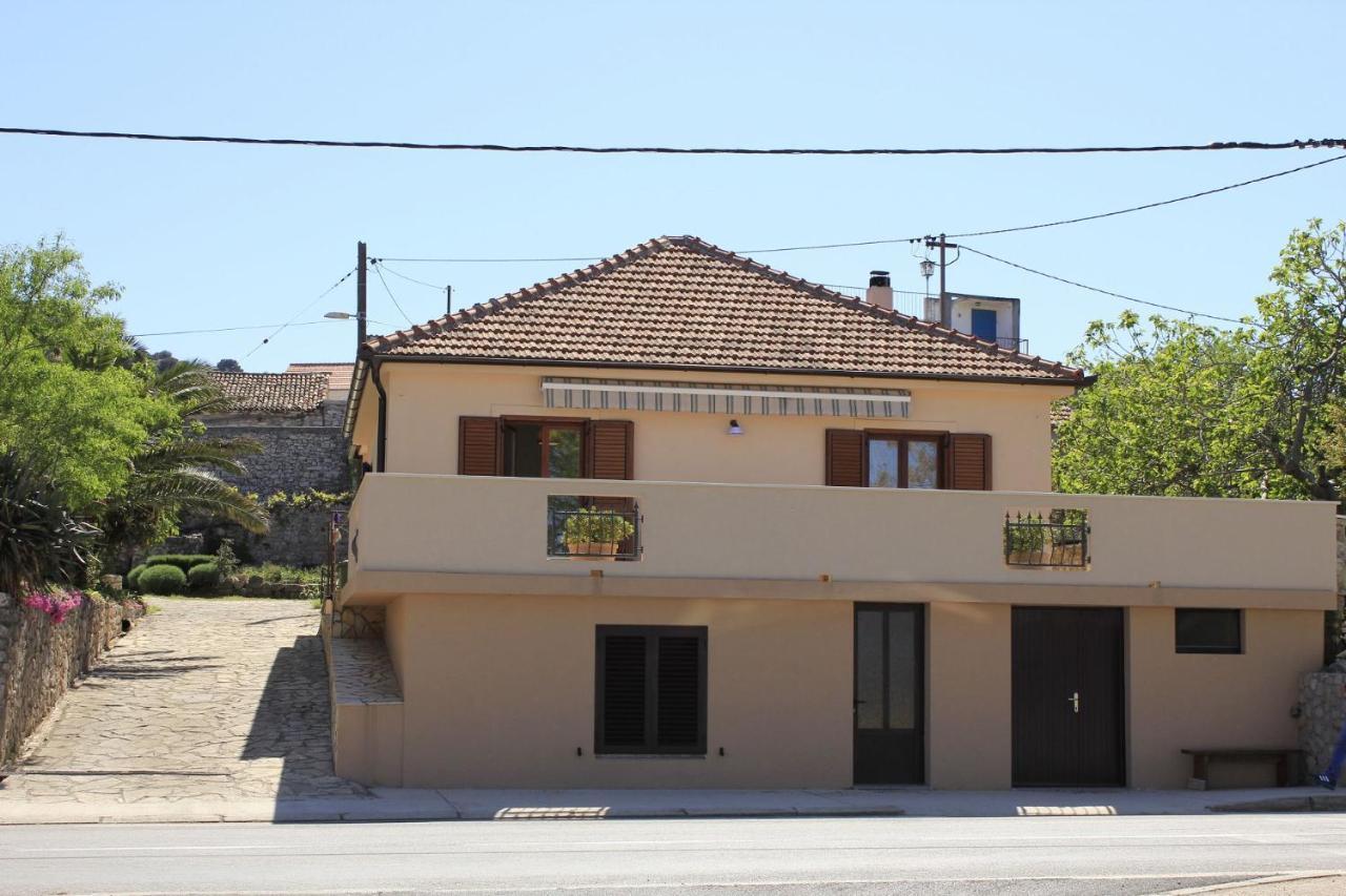 Marica Villa Tkon Exterior foto